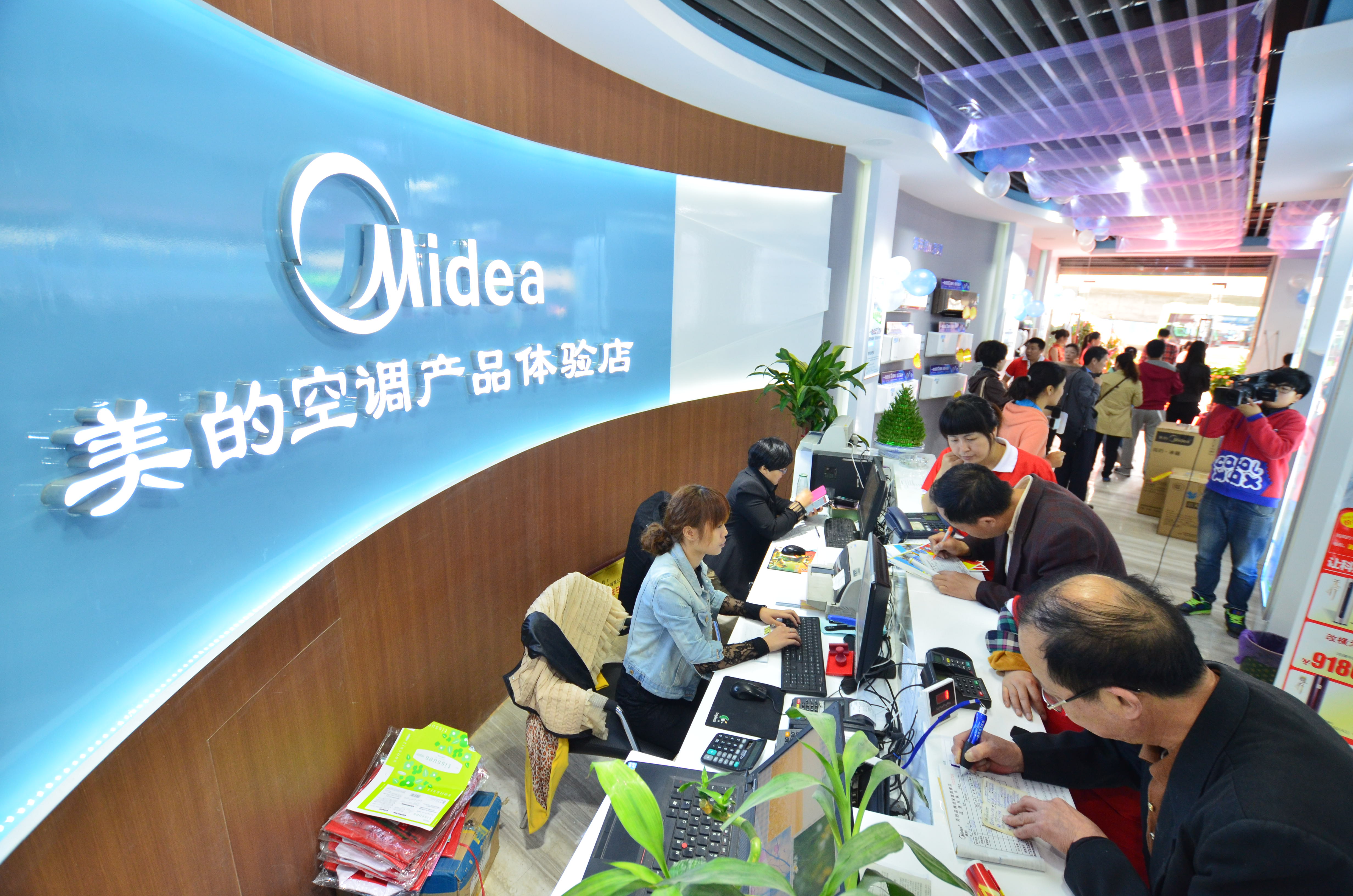 ���Ŀ��{(di��o)���۽����M��ʹ�Ãrֵ���Գ־�Ʒ��(zh��n)�Բ��ӓu